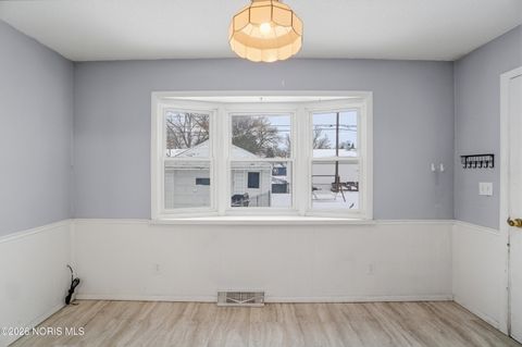 Tiny photo for 1371 Junior Drive, Maumee, OH 43537 (MLS # 10003847)