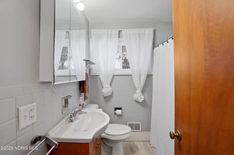 Tiny photo for 1371 Junior Drive, Maumee, OH 43537 (MLS # 10003847)