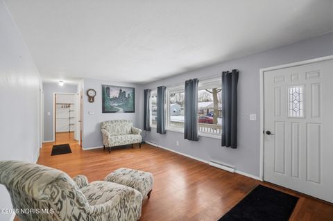 Tiny photo for 1371 Junior Drive, Maumee, OH 43537 (MLS # 10003847)