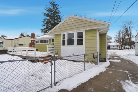 Tiny photo for 1371 Junior Drive, Maumee, OH 43537 (MLS # 10003847)