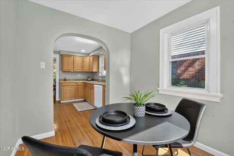 Tiny photo for 2908 Letchworth Parkway, Toledo, OH 43606 (MLS # 10010738)