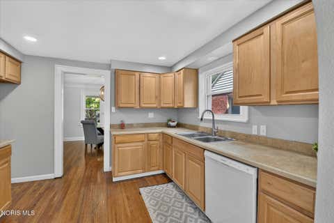 Tiny photo for 2908 Letchworth Parkway, Toledo, OH 43606 (MLS # 10010738)