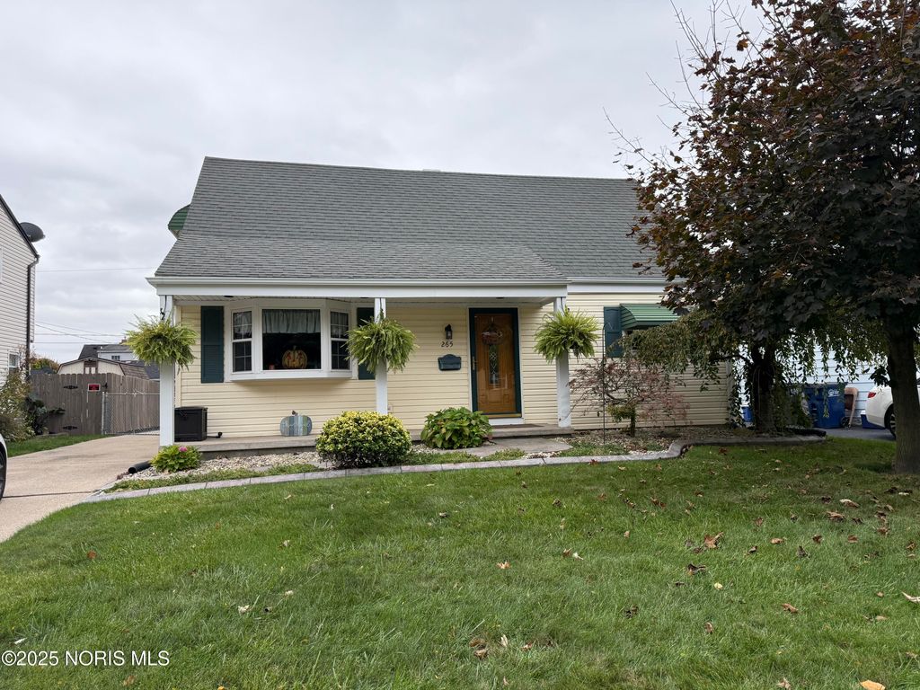 Photo for 265 Wallingford Road, Toledo, OH 43612 (MLS # 10000599)
