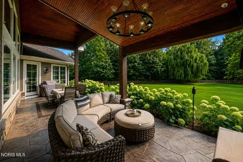 Tiny photo for 5312 Kilburn Road #Sylvania, Oh 43560, Sylvania, OH 43560 (MLS # 10010765)