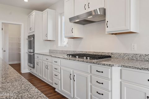 Tiny photo for 4420 Kimball Creek West, Sylvania, OH 43560 (MLS # 10006777)