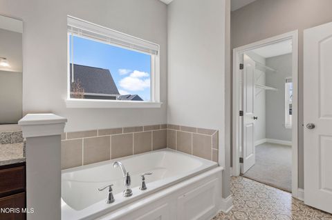 Tiny photo for 4420 Kimball Creek West, Sylvania, OH 43560 (MLS # 10006777)