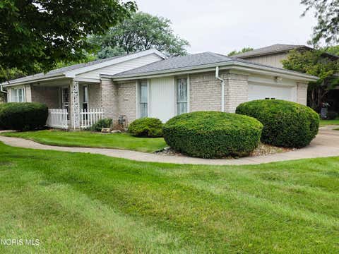 Tiny photo for 2159 Shoreland Avenue, Toledo, OH 43611 (MLS # 10011891)