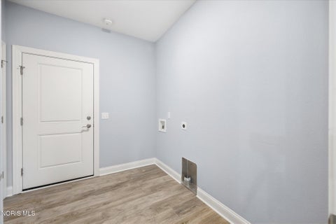 Tiny photo for 3631 N Mccord Road, Toledo, OH 43617 (MLS # 10013856)