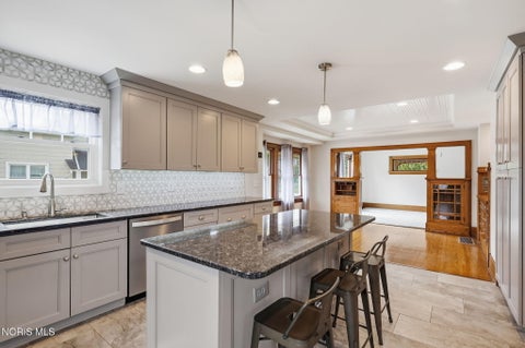 Tiny photo for 1031 Hurd Avenue, Findlay, OH 45840 (MLS # 10013836)