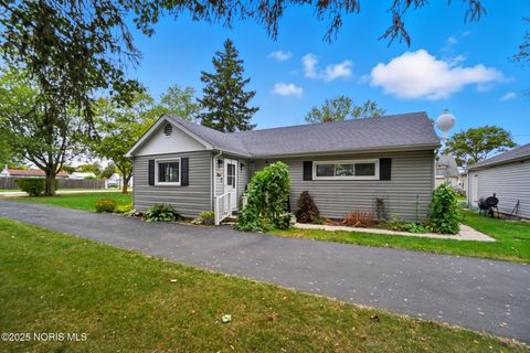 Tiny photo for 107 S High Street, McComb, OH 45858 (MLS # 10000203)