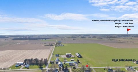 Tiny photo for 23070 Lemoyne Road, Perrysburg, OH 43551 (MLS # 10006087)