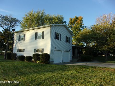 Tiny photo for 5496 Sandusky Road, Lima, OH 45801 (MLS # 10001055)