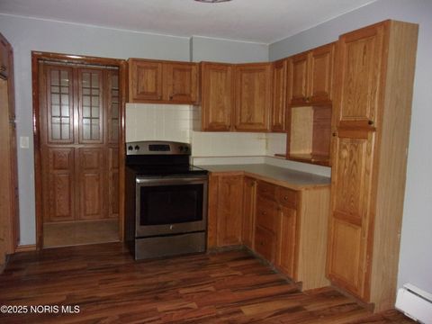 Tiny photo for 5496 Sandusky Road, Lima, OH 45801 (MLS # 10001055)