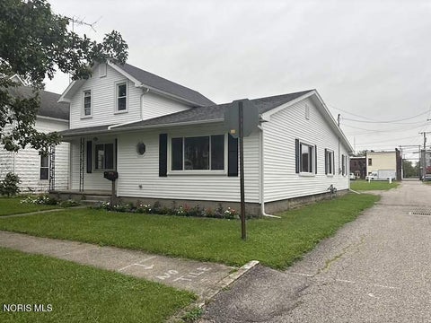 Photo of 124 E Maple Street, Deshler, OH 43516 (MLS # 10013821)