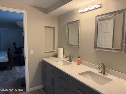 Tiny photo for 6649 Mill Ridge Road, Maumee, OH 43537 (MLS # 10000550)