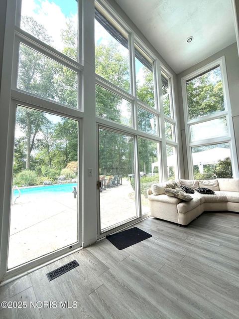 Tiny photo for 6649 Mill Ridge Road, Maumee, OH 43537 (MLS # 10000550)