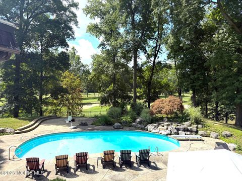 Tiny photo for 6649 Mill Ridge Road, Maumee, OH 43537 (MLS # 10000550)