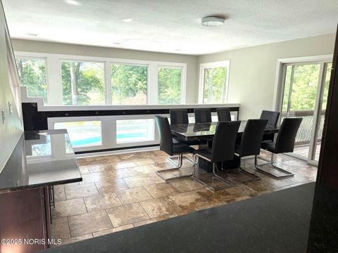 Tiny photo for 6649 Mill Ridge Road, Maumee, OH 43537 (MLS # 10000550)