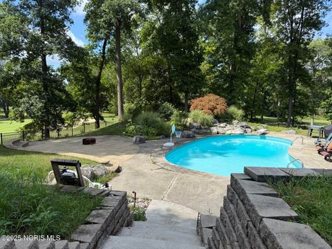 Tiny photo for 6649 Mill Ridge Road, Maumee, OH 43537 (MLS # 10000550)