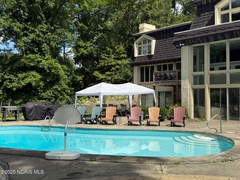 Tiny photo for 6649 Mill Ridge Road, Maumee, OH 43537 (MLS # 10000550)