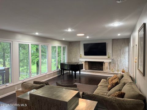 Tiny photo for 6649 Mill Ridge Road, Maumee, OH 43537 (MLS # 10000550)