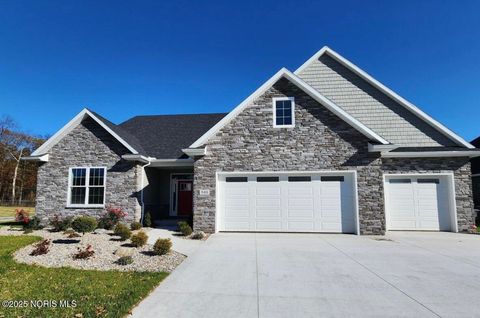 Tiny photo for 541 E Shoreline Drive, Holland, OH 43528 (MLS # 10007762)