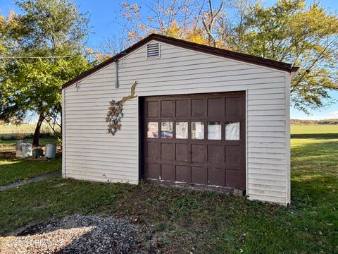 Tiny photo for 203 Eastwood Avenue, Oregon, OH 43616 (MLS # 10000623)