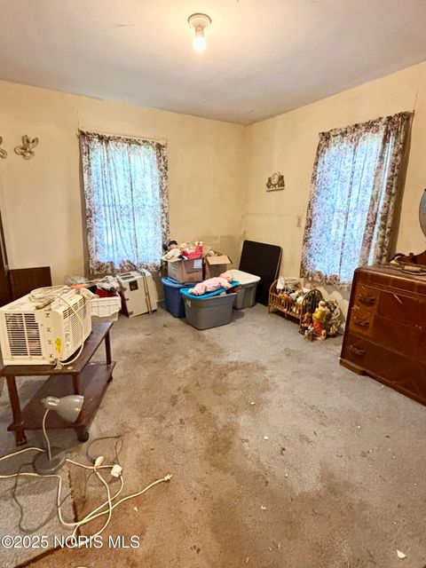 Tiny photo for 203 Eastwood Avenue, Oregon, OH 43616 (MLS # 10000623)