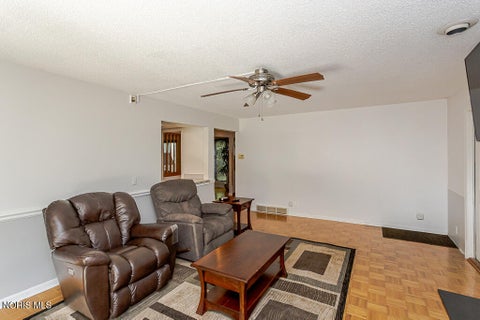Tiny photo for 29642 E River Road, Perrysburg, OH 43551 (MLS # 10009087)