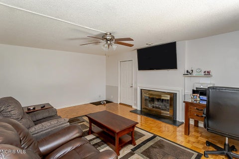 Tiny photo for 29642 E River Road, Perrysburg, OH 43551 (MLS # 10009087)