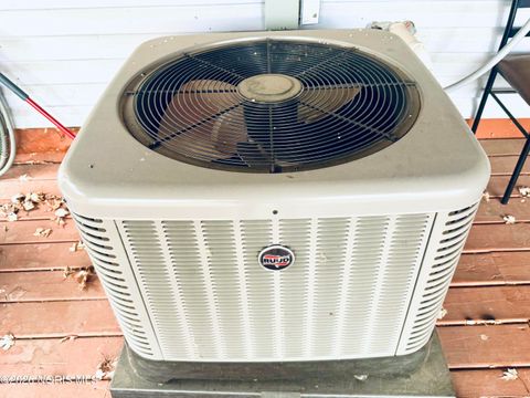 Tiny photo for 615 E Sandusky Street, Findlay, OH 45840 (MLS # 10003037)