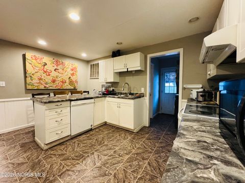 Tiny photo for 615 E Sandusky Street, Findlay, OH 45840 (MLS # 10003037)