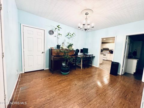 Tiny photo for 615 E Sandusky Street, Findlay, OH 45840 (MLS # 10003037)