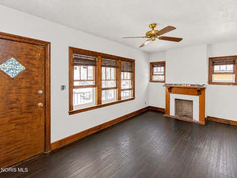 Tiny photo for 1736 Marlow Road, Toledo, OH 43613 (MLS # 10010939)
