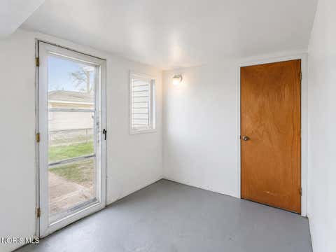 Tiny photo for 1736 Marlow Road, Toledo, OH 43613 (MLS # 10010939)