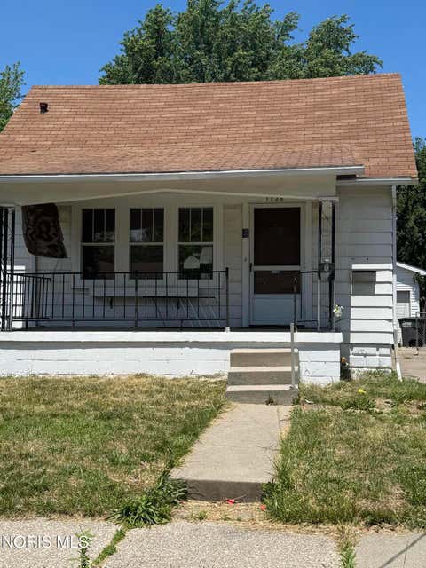 Tiny photo for 1736 Marlow Road, Toledo, OH 43613 (MLS # 10010939)