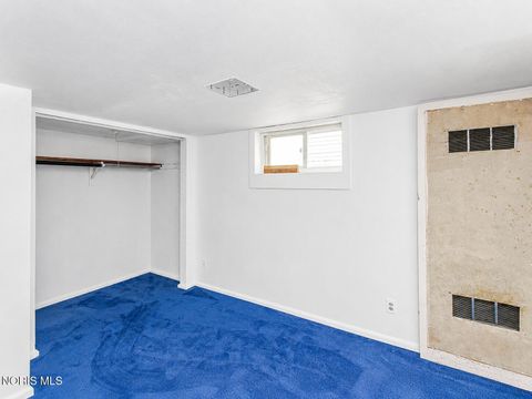 Tiny photo for 1736 Marlow Road, Toledo, OH 43613 (MLS # 10010939)