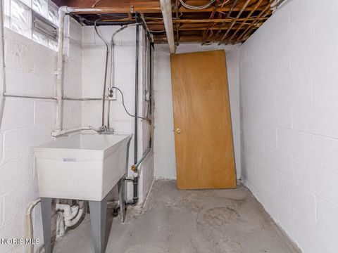Tiny photo for 1736 Marlow Road, Toledo, OH 43613 (MLS # 10010939)