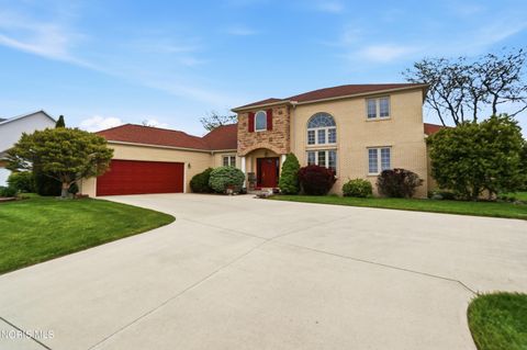 Photo of 1404 Fairway Drive, Fostoria, OH 44830 (MLS # 10007444)