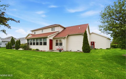 Tiny photo for 1404 Fairway Drive, Fostoria, OH 44830 (MLS # 10007444)
