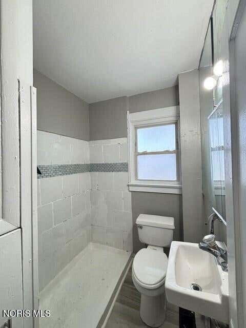 Tiny photo for 1023 Elysian Avenue, Toledo, OH 43607 (MLS # 10011541)