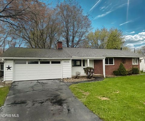 Photo of 2022 Eastgate Road, Toledo, OH 43614 (MLS # 10006434)