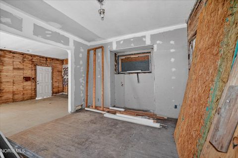 Tiny photo for 436 Elder Drive, Toledo, OH 43608 (MLS # 10004890)