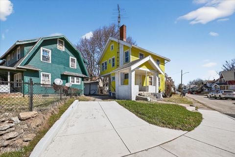 Tiny photo for 436 Elder Drive, Toledo, OH 43608 (MLS # 10004890)