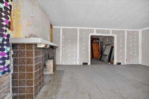 Tiny photo for 436 Elder Drive, Toledo, OH 43608 (MLS # 10004890)