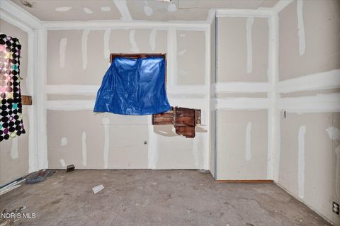 Tiny photo for 436 Elder Drive, Toledo, OH 43608 (MLS # 10004890)