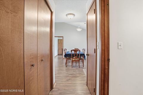 Tiny photo for 845 Fox Run Road # 1, Findlay, OH 45840 (MLS # 10000969)