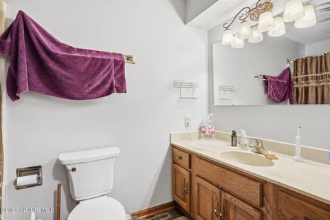 Tiny photo for 845 Fox Run Road # 1, Findlay, OH 45840 (MLS # 10000969)