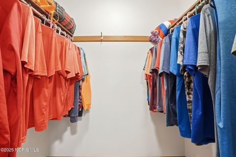 Tiny photo for 845 Fox Run Road # 1, Findlay, OH 45840 (MLS # 10000969)