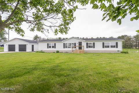 Photo of 17830 County Road C, Wauseon, OH 43567 (MLS # 10008047)